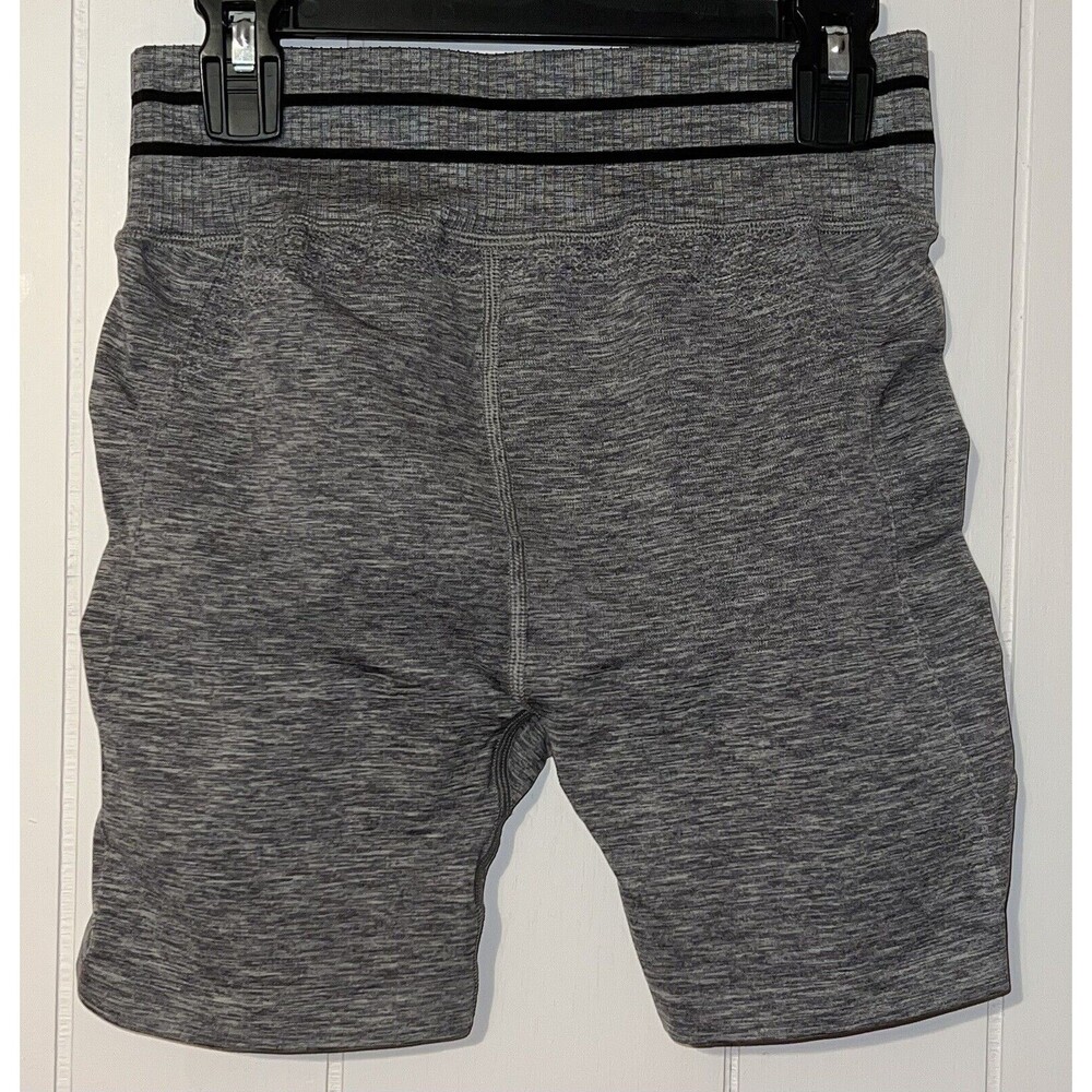 4Laps FourLaps Shorts Women’s Aero Seamless Short 5" Grey Heather M/L  NWT - Picture 3 of 6